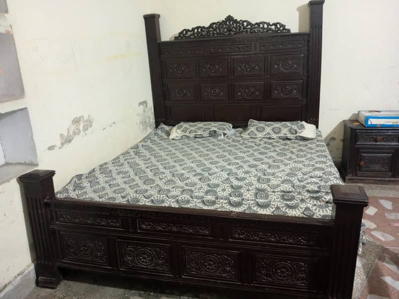 bed set chiniot style with side table and dressing 1