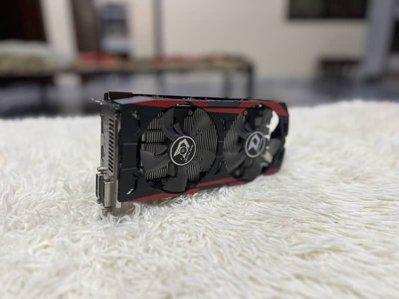 AMD R9 370 4GB DDR5 256 BITS GRAPHICS CARD FOR URGENT SALE 1
