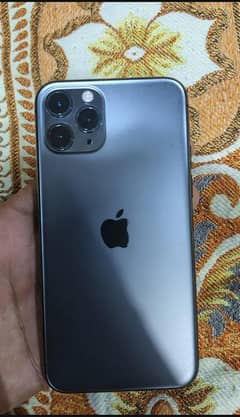 iphone 11 pro condition 10/10