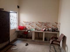 3 Marla Single Storey House For Sale. Reasonable Demand