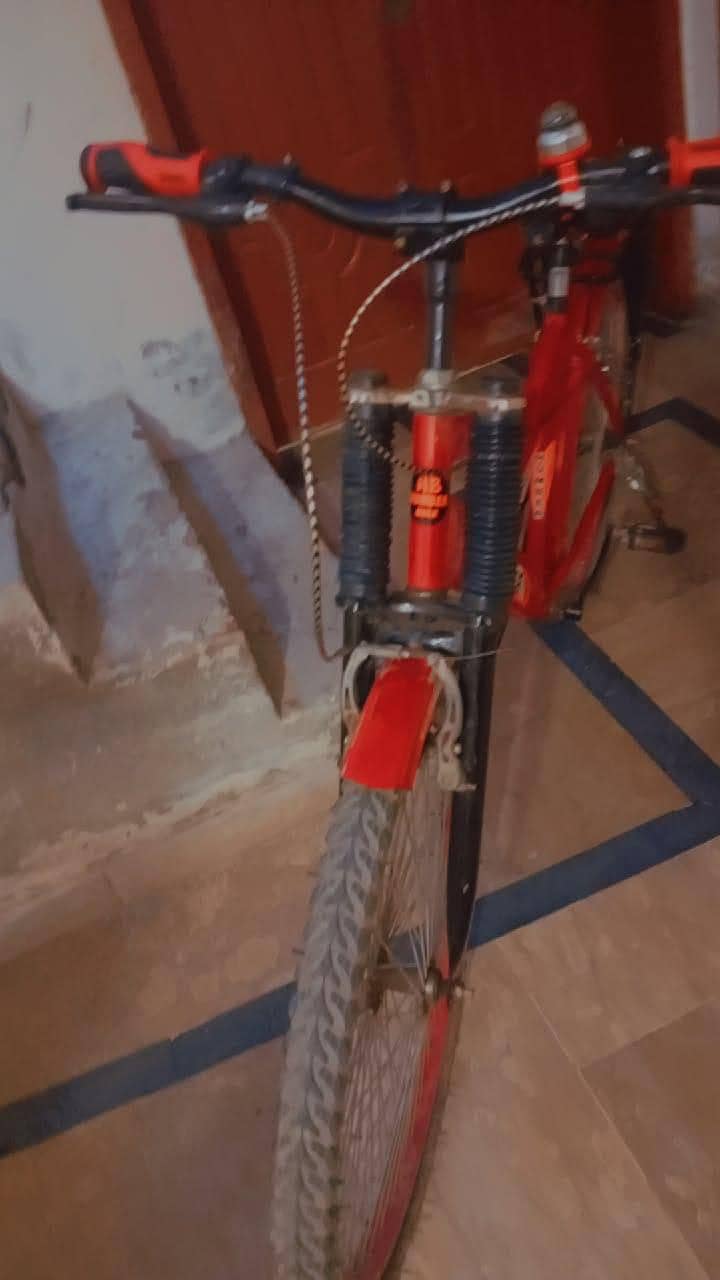 red color cycle in gud condition 0
