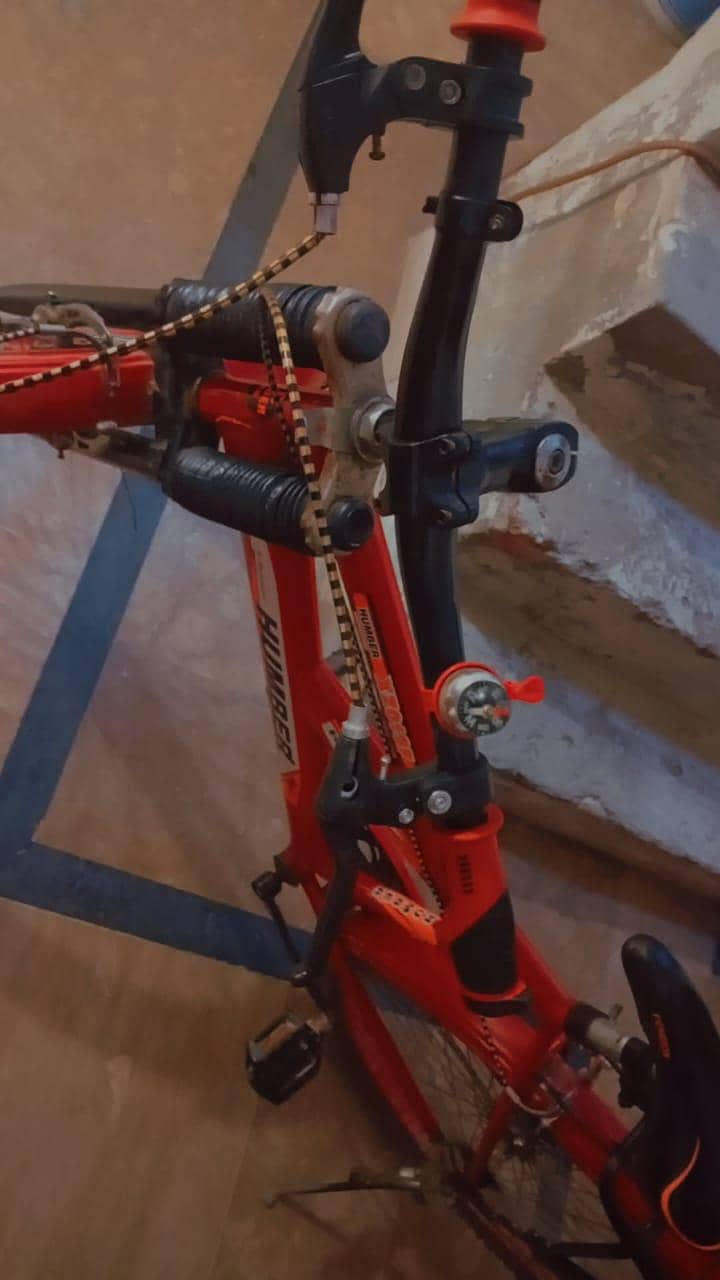 red color cycle in gud condition 6