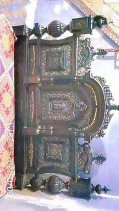 wodden Bed Full set with dressing Almirah and side tables