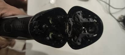 Philips Norelco shaver series 2000