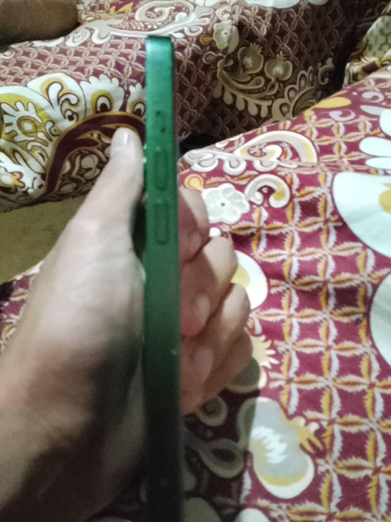 Iphone 13 non pta with box 3
