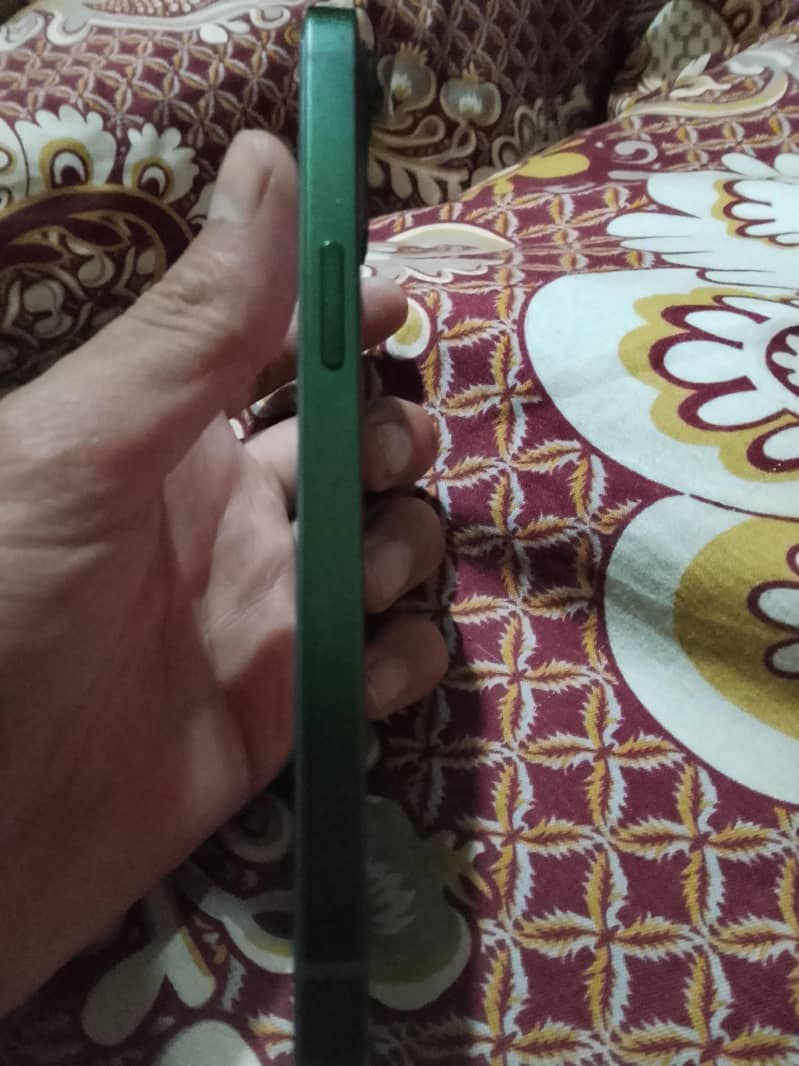 Iphone 13 non pta with box 4