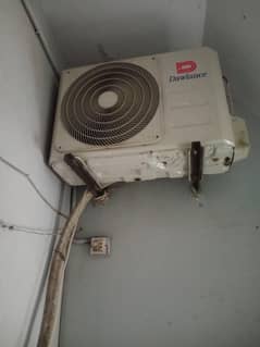 Dawlance split Ac 1 ton