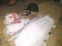 10/10 condition all equipments available  without bat