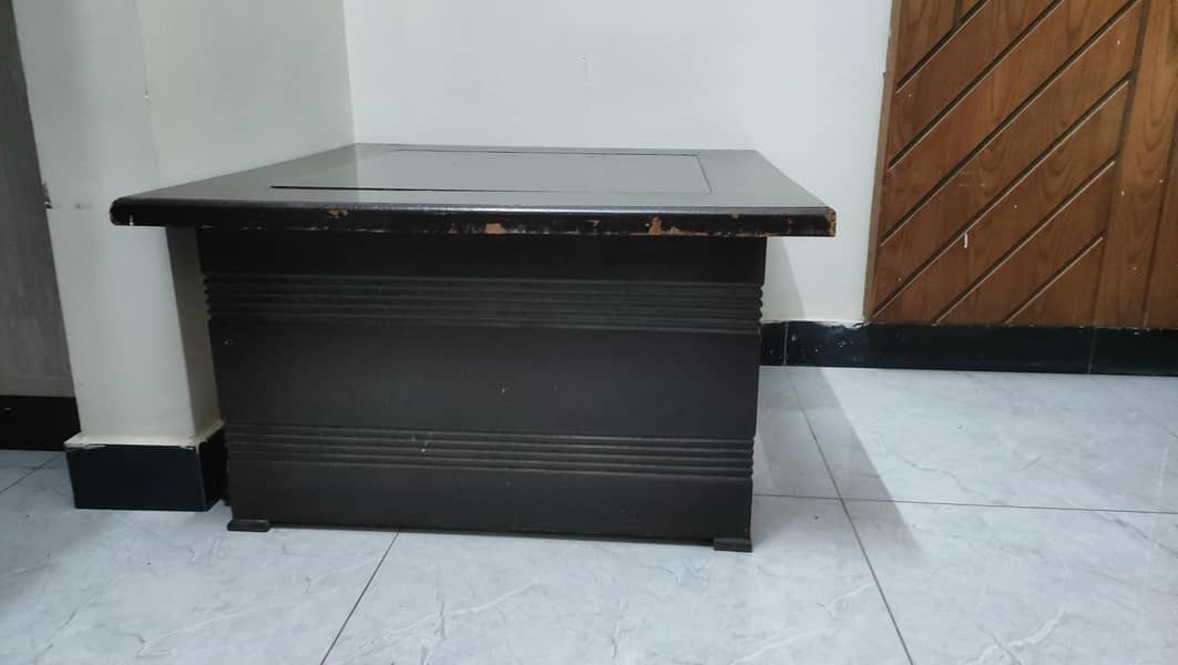 Tables (set of 3) for sale 0