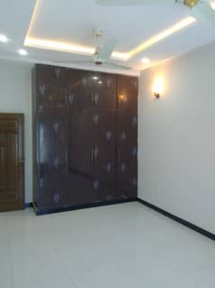Upper Portion Of 14 Marla For rent In G-11