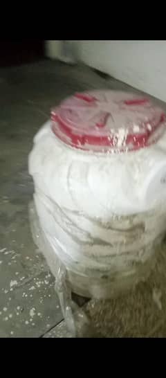 گنجائش 300 ml.        ٹینکی پانی والی برائے فروخت