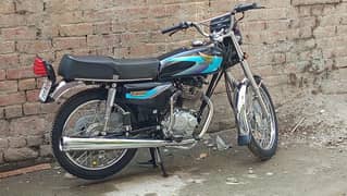 Honda  125 price. 140 k. full geniun parts  urgent. sale