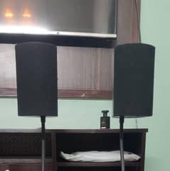 Definitive pro monitor 80 with Mattel Stand