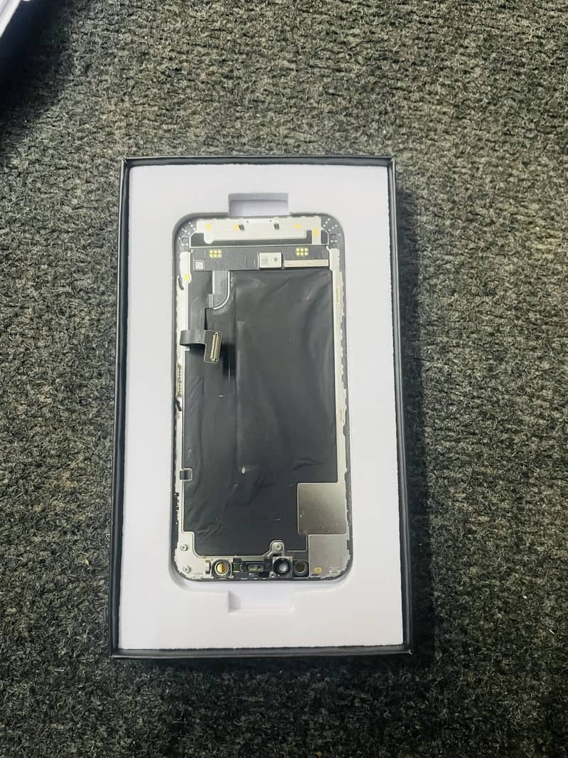 Iphone 12 mini 100% orignal panel  with dot and lines 1