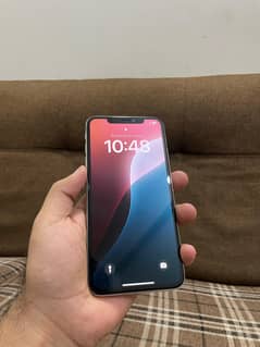 IPHONES XSMAX FACTORY UNLOCKED