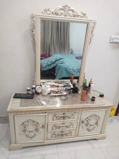 Bed set with two side tables & Dressing Table.