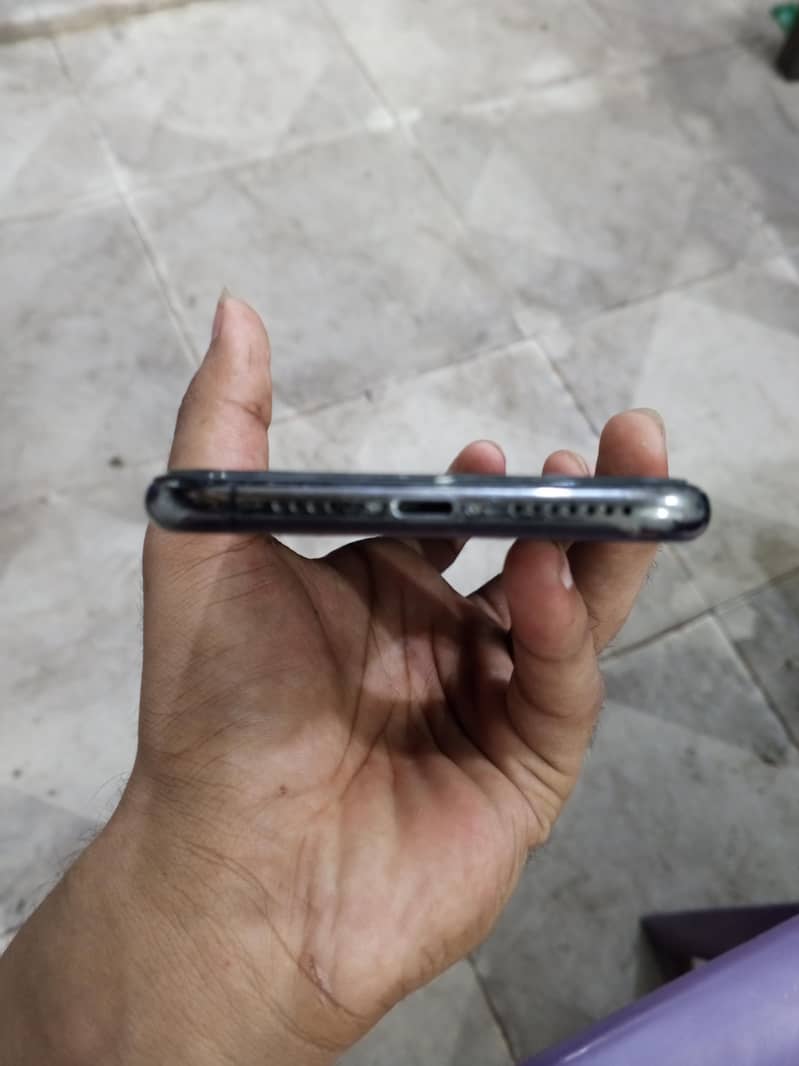 iphone XS max 256 Gb  condition 10 by 10 bypass 6