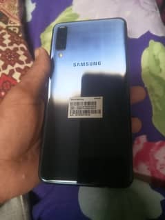 Samsung galaxy A7  4gb 128gb  official PTA hai all ok