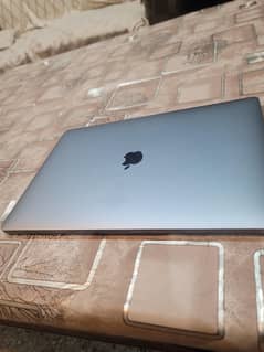 Macbook Pro 32/512gb high end varient 2019 for sale