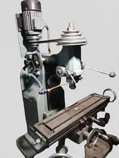 MILLING MACHINE
