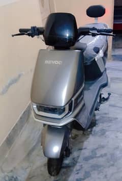 Revoo Scooty | Model 2025 | Registered Scooty In Rawalpindi