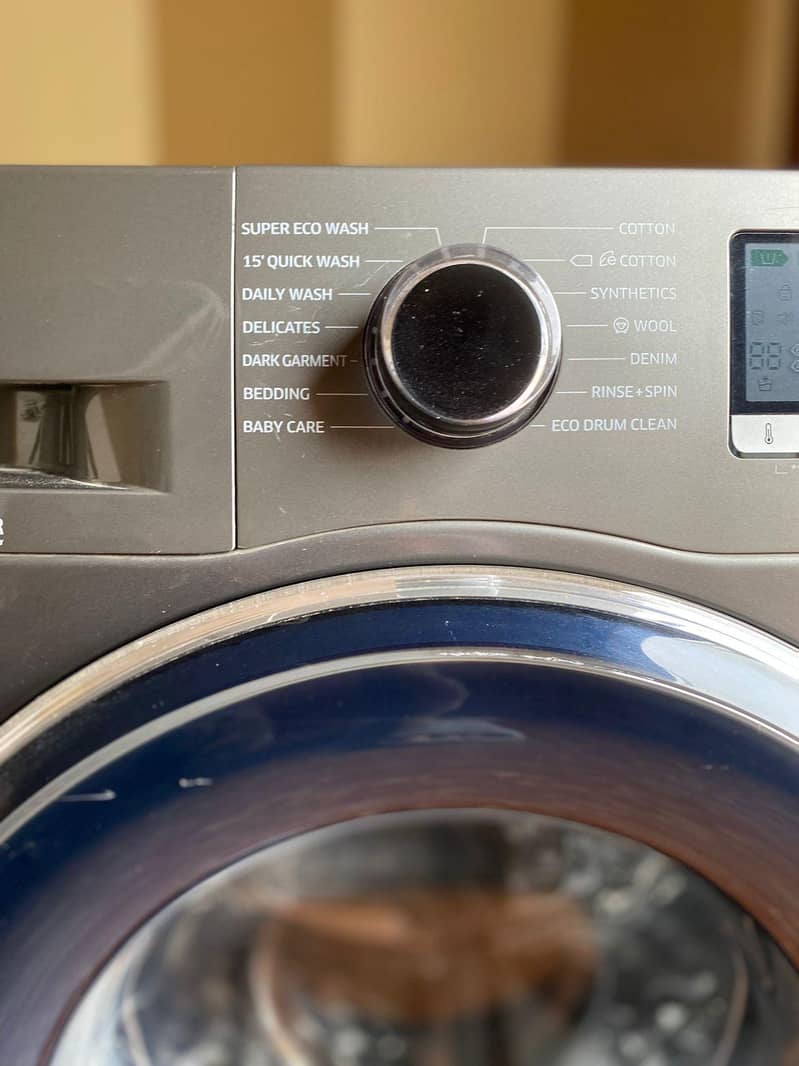 Samsung front load fully  Automatic machine 4