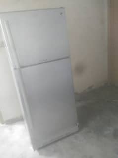 pell company ki fridge full size Good condition