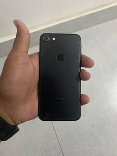 I phone 7 128GB Offical PTA Approved