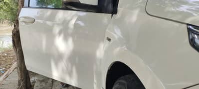 Toyota Corolla 2018 special edition super white 03447462563