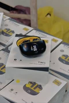 895B