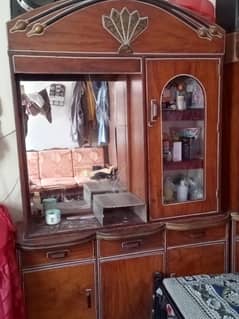 dressing and bartano wali almari