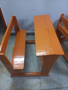 Used School Desks for Sale – 10 Pieces – Rs 1500 Each