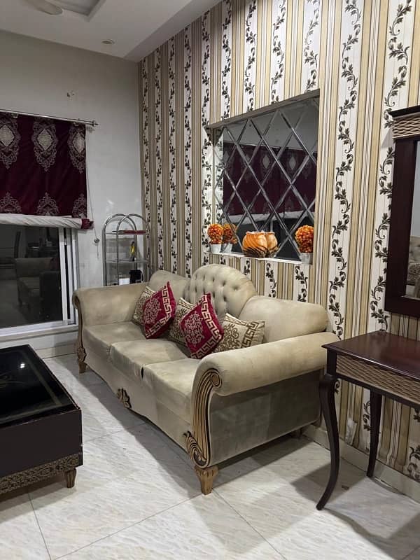 Sofa Set With Table 0