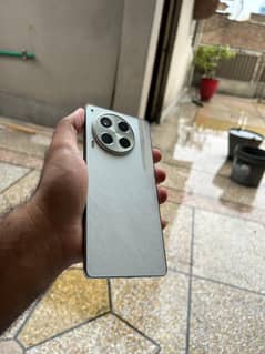 camon 30