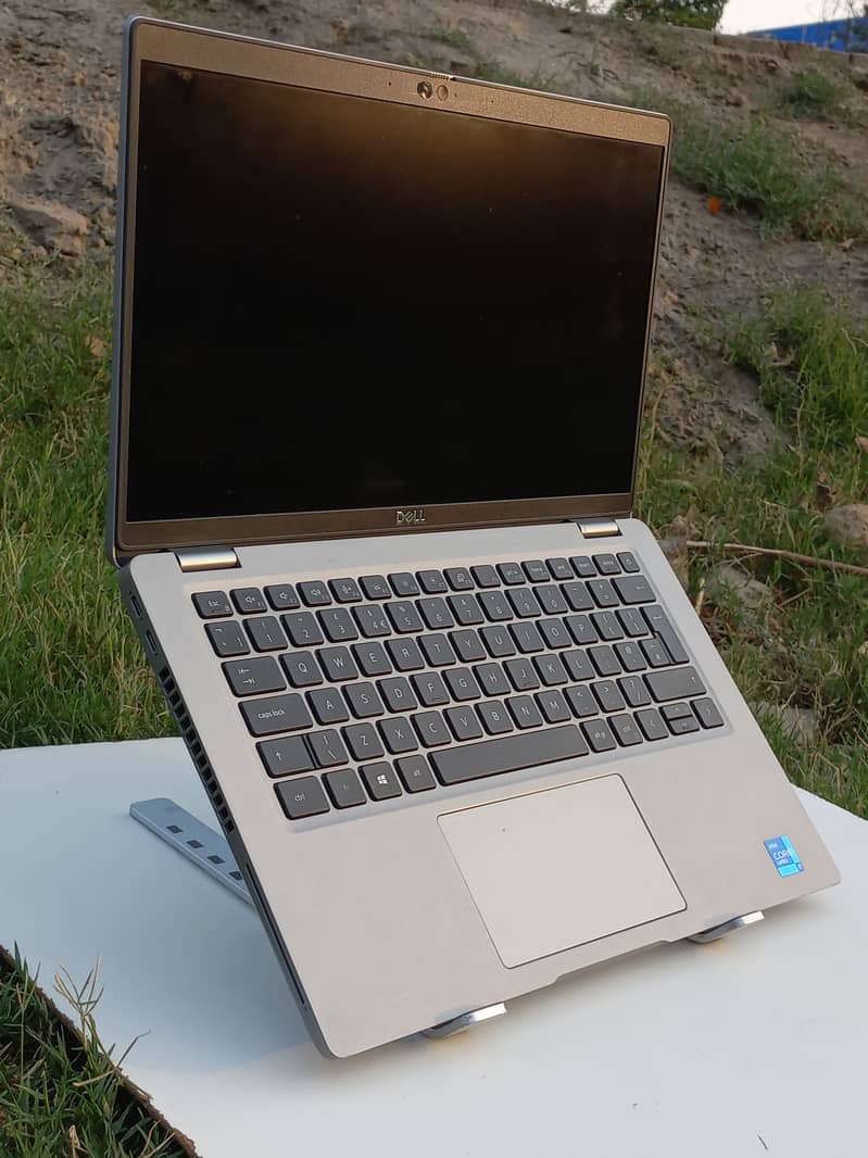 dell laptop latitude 5421 Core i7 11th gen with H processor 24Mb Cache 7