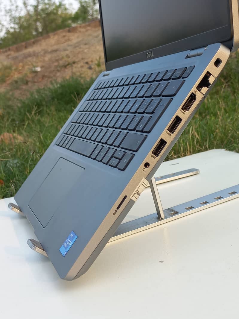 dell laptop latitude 5421 Core i7 11th gen with H processor 24Mb Cache 8