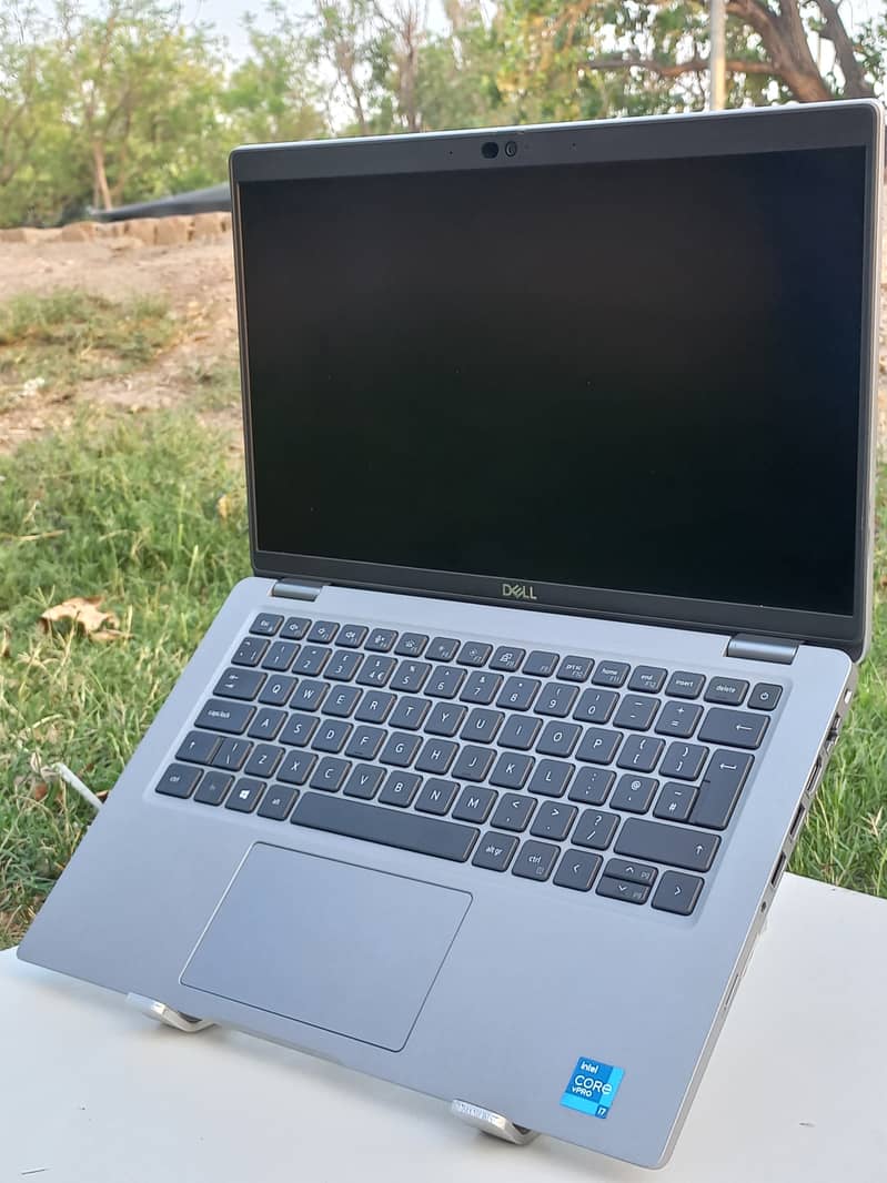 dell laptop latitude 5421 Core i7 11th gen with H processor 24Mb Cache 14