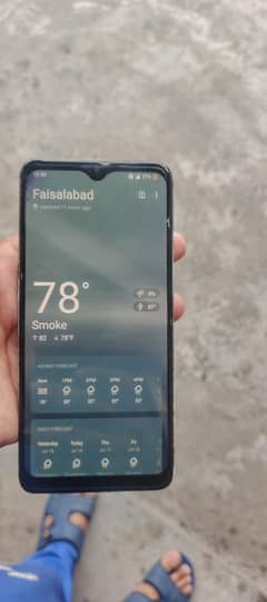 oneplus 70 panel change back crack Baki detail mein jyada behtar