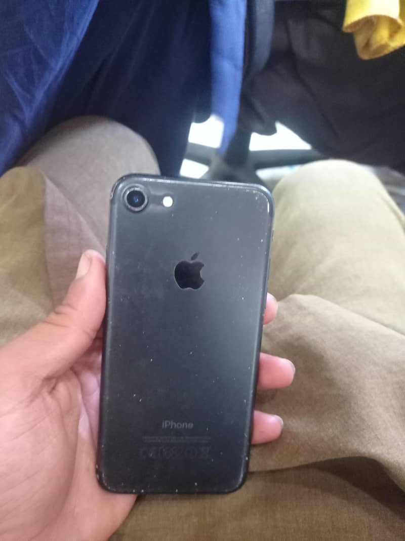 iphone 7 256gb pta aproved  read add 1