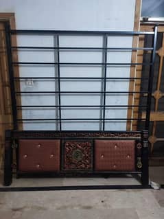 iron Bed Full Siza Maza Ki Condition Mai ha