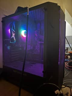 Gaming pc and 165hz monitor both great for gaming