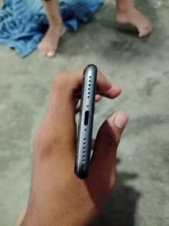 I phone 8 for urgent sale