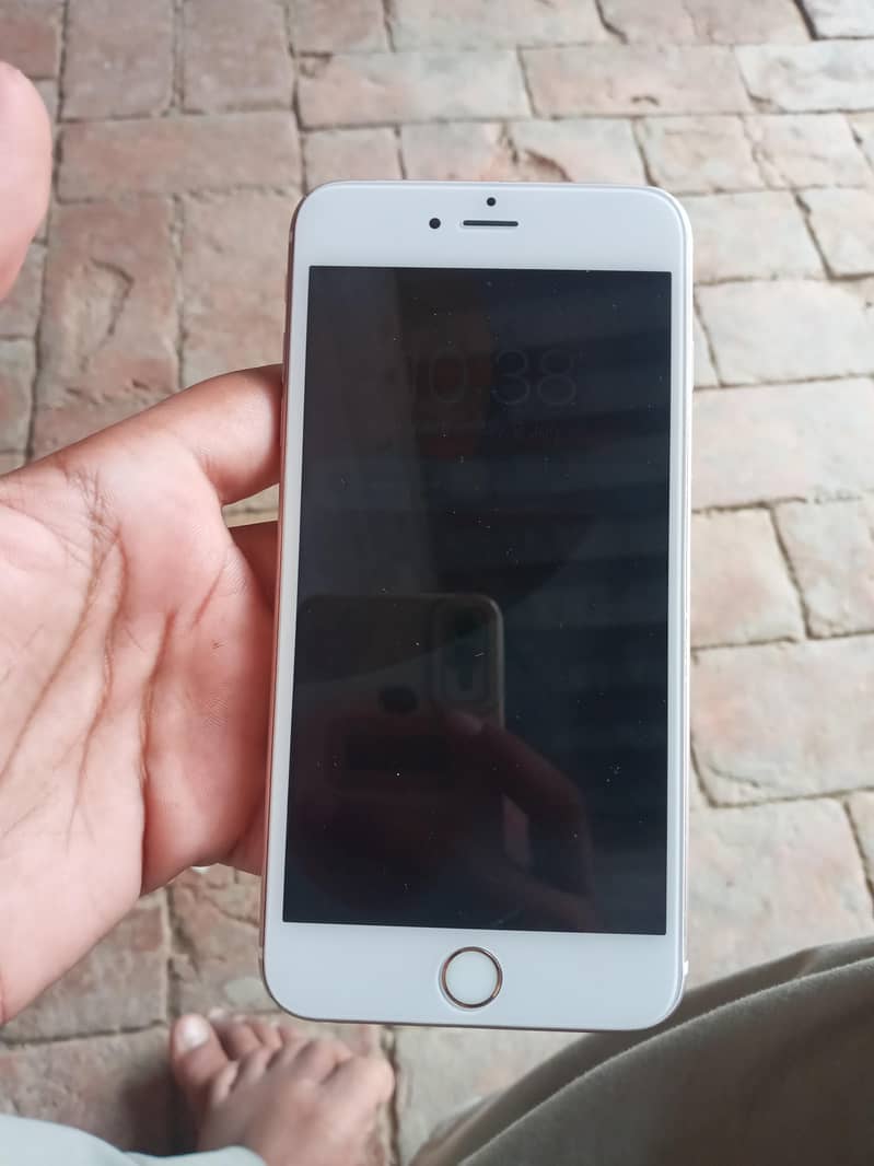 iphone 6splus condition 10by9 non  pta but sim working 0