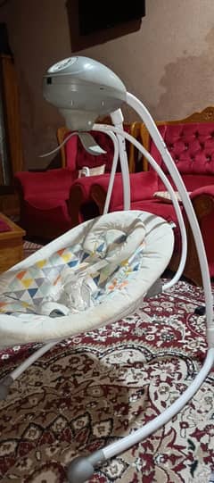 4-in-1 Baby Electric Rocker /Bassinet