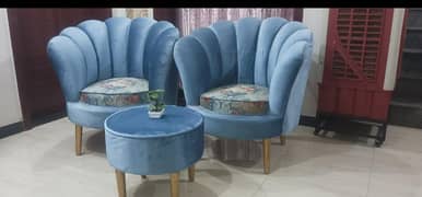 coffie chairs nd table 03252727124