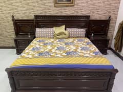 Bed set wit chairs and tables
