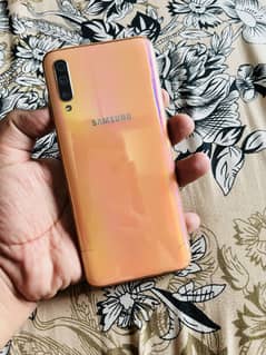 samsung A70 6gb ram 128gb memory urgent sale