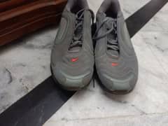 sports shoes