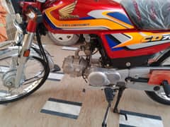 Honda CD 70 2025