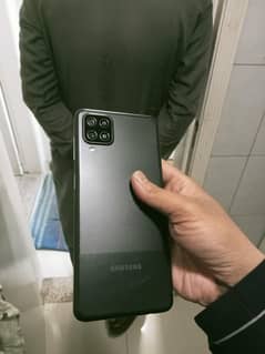 Samsung A12 4/64 Box charger available ha  One hand yoze ha